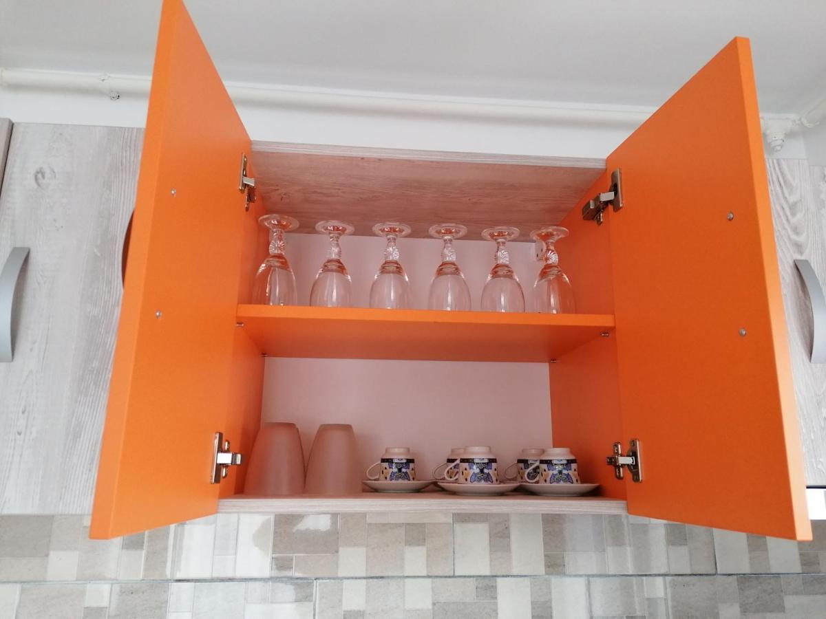 Ama Cu Terasa 50 Mp & Parcare Braşov
