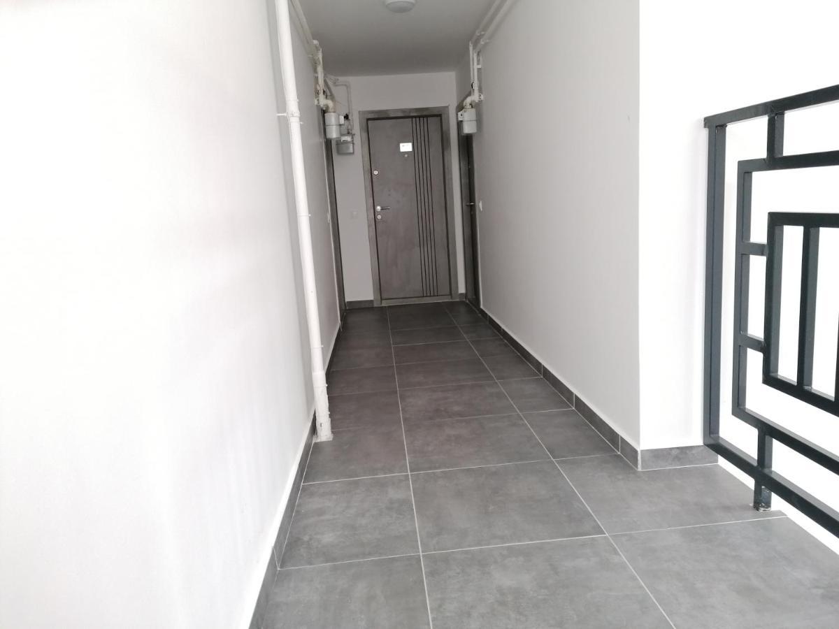 Ama Cu Terasa 50 Mp & Parcare * Braşov