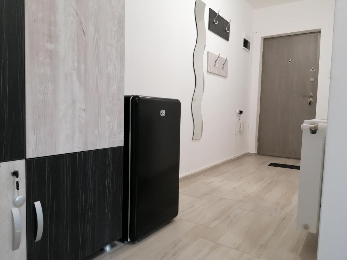 Ama Cu Terasa 50 Mp & Parcare * Braşov