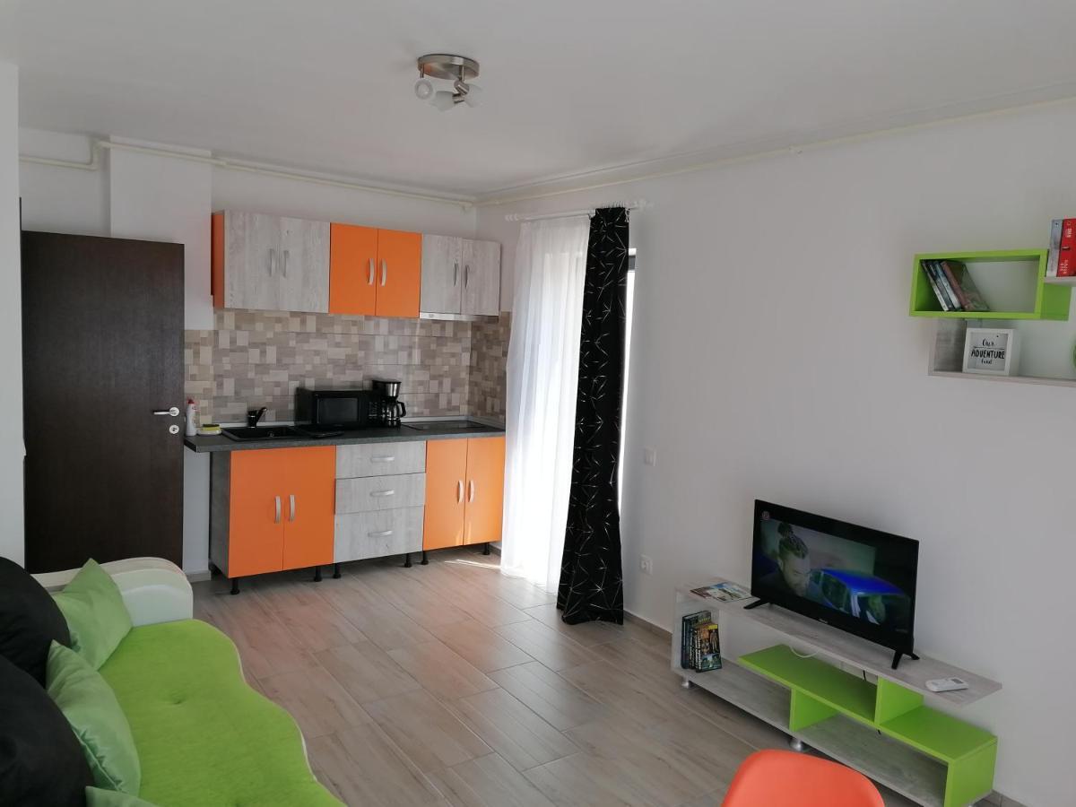Ama Cu Terasa 50 Mp & Parcare *
