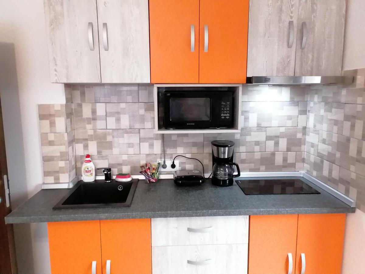 Apartment Ama Cu Terasa 50 Mp & Parcare Brasov